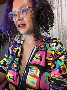 Snapshot of Hathorlove chatting on 02-11-25, 11:33 Hathorlove online show from 02-11-25, 11:33