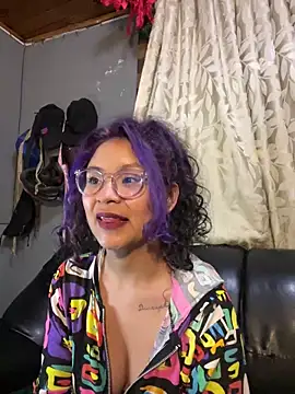 Snapshot of Hathorlove chatting on 02-12-25, 05:58 Hathorlove online show from 02-12-25, 05:58