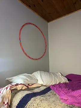 Snapshot of Hathorlove chatting on 02-17-25, 07:37 Hathorlove online show from 02-17-25, 07:37