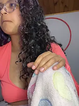 Snapshot of Hathorlove chatting on 03-06-25, 05:57 Hathorlove online show from 03-06-25, 05:57