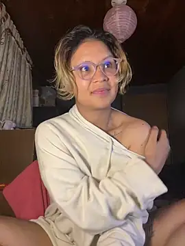 Snapshot of Hathorlove chatting on 10-04-25, 10:24 Hathorlove online show from 10-04-25, 10:24