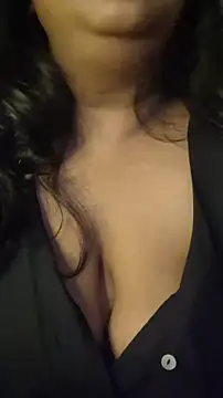 Snapshot of sassy_horny chatting on 10-17-25, 11:29 sassy horny online show from 10-17-25, 11:29