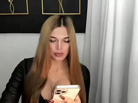 hotstellacumxxx online show from 03-10-25, 12:04