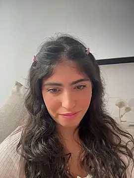 Gaby zahir  online show from 01-12-26, 02:33