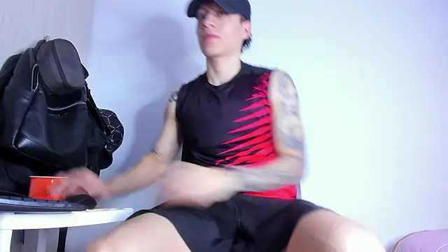 Snapshot of enzo_bvlgari chatting on 02-28-26, 01:34 enzo bvlgari online show from 02-28-26, 01:34