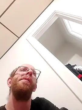 Snapshot of TaylorBlaze chatting on 11-05-25, 01:49 TaylorBlaze online show from 11-05-25, 01:49