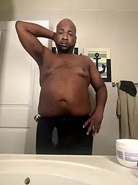 Snapshot of lovebbw555 chatting on 11-12-25, 01:39 lovebbw555 online show from 11-12-25, 01:39