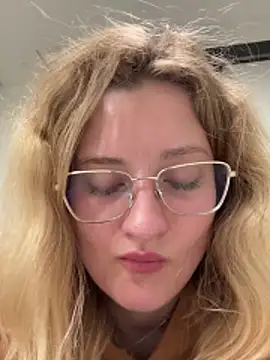 MileySummer online show from 04-09-26, 10:31