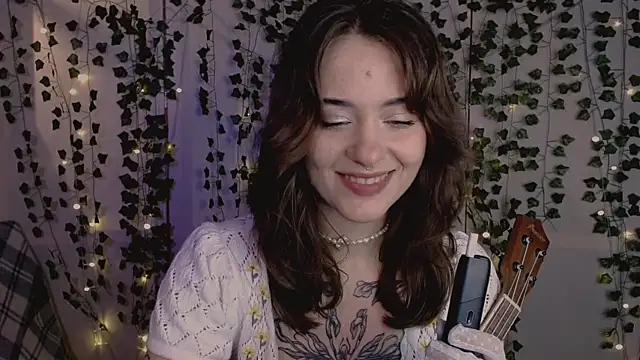 risha laas online show from 12-13-25, 08:14