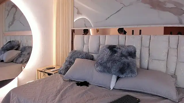 Naughty  Mom online show from 03-28-26, 05:34