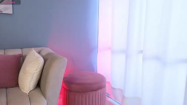 Snapshot of BrookeMiller chatting on 12-22-25, 05:21 BrookeMiller online show from 12-22-25, 05:21