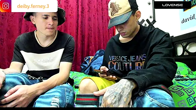 Snapshot of davidlatin66 chatting on 12-09-24, 04:23 davidlatin66 online show from 12-09-24, 04:23