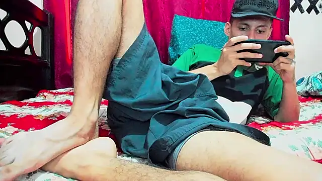 Snapshot of davidlatin66 chatting on 10-04-25, 06:50 davidlatin66 online show from 10-04-25, 06:50