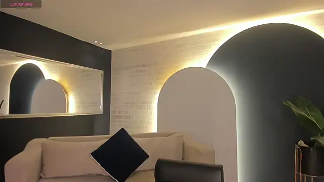 EveBensonX online show from 04-03-26, 06:39