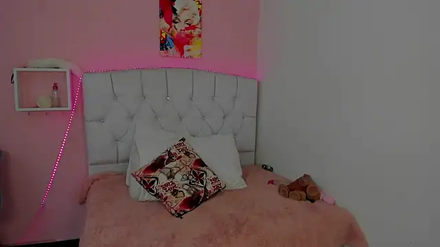 18candys online show from 05-20-26, 02:23