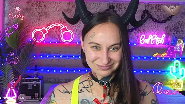 Snapshot of Cool_Freak_ chatting on 08-01-26, 10:14 Cool Freak online show from 08-01-26, 10:14