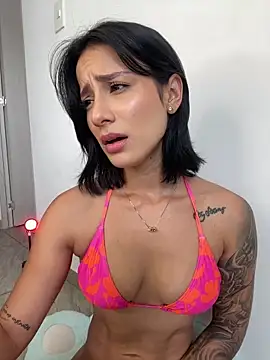 Snapshot of Ale_Lewis chatting on 02-15-25, 04:23 Ale Lewis online show from 02-15-25, 04:23