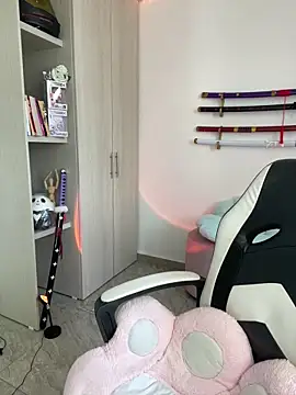 Snapshot of Ale_Lewis chatting on 03-01-25, 02:44 Ale Lewis online show from 03-01-25, 02:44