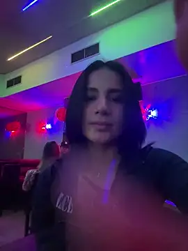 Snapshot of Ale_Lewis chatting on 10-31-25, 11:28 Ale Lewis online show from 10-31-25, 11:28