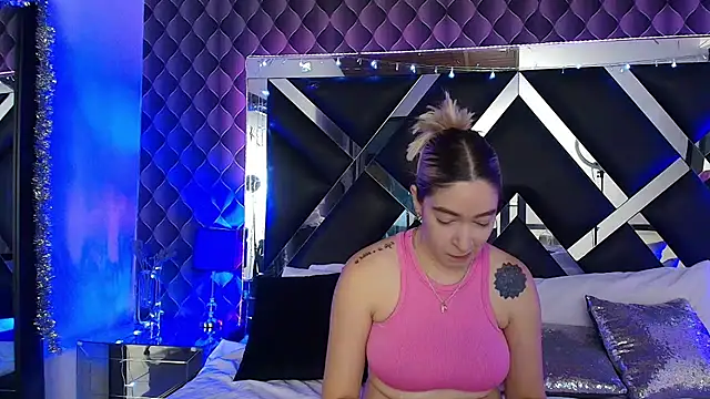 victoriaa lee  online show from 05-28-26, 06:38