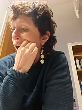 mossy kiss online show from 01-21-25, 06:12