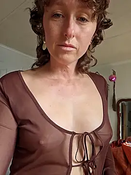 mossy kiss online show from 11-23-25, 04:07