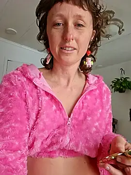 mossy kiss online show from 01-31-26, 07:11