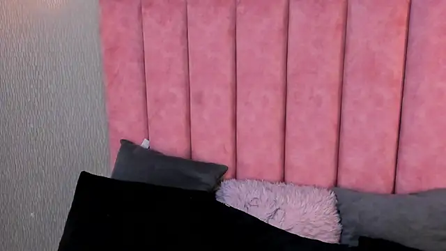 Alexa Thaylor  online show from 11-04-25, 03:00