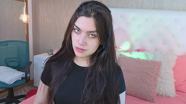 Alexa Thaylor  online show from 02-20-26, 02:39