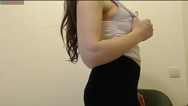  Hot Lady  online show from 01-17-26, 04:43