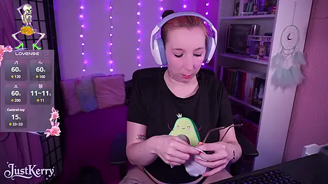 JustKerry online show from 10-26-25, 09:04