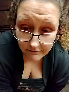 MissMagicMushroom online show from 12-19-24, 08:34