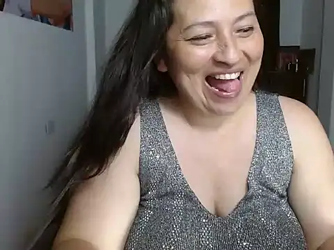 Victoriaevans1 online show from 05-26-26, 06:37