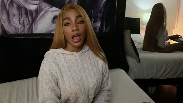 emely brandon online show from 11-22-25, 04:22