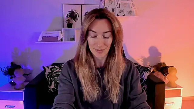 RebeccaMartinez online show from 01-18-25, 07:49