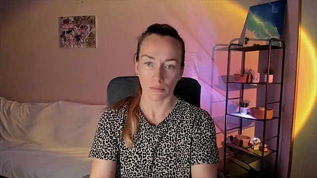 RebeccaMartinez online show from 09-15-25, 09:42