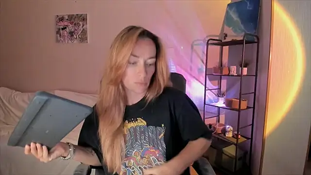 RebeccaMartinez online show from 10-03-25, 12:13