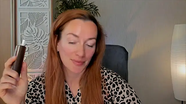 RebeccaMartinez online show from 05-13-26, 07:06