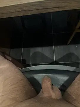 mattexhibe online show from 11-07-25, 10:21