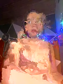 Snapshot of emilyharber chatting on 05-06-26, 07:41 emilyharber online show from 05-06-26, 07:41