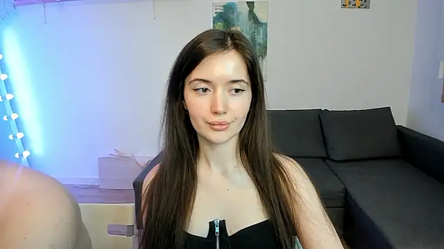 Snapshot of PollyFlame chatting on 03-02-26, 09:32 PollyFlame online show from 03-02-26, 09:32