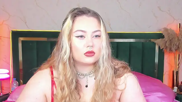 Snapshot of rosal1a chatting on 07-14-26, 06:24 rosal1a online show from 07-14-26, 06:24