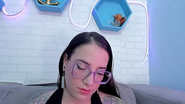 Snapshot of DEVA_BLUE_ chatting on 01-31-25, 06:24 DEVA BLUE  online show from 01-31-25, 06:24