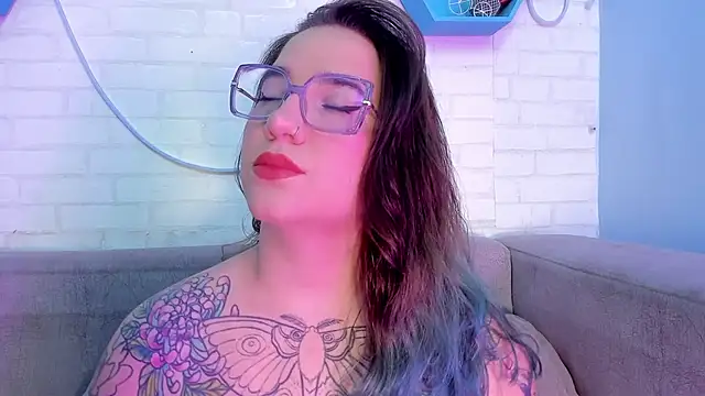 Snapshot of DEVA_BLUE_ chatting on 03-06-25, 03:46 DEVA BLUE  online show from 03-06-25, 03:46