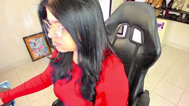 BellaFlaming online show from 04-10-26, 10:53