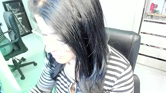 Snapshot of BellaFlaming chatting on 06-03-26, 11:13 BellaFlaming online show from 06-03-26, 11:13
