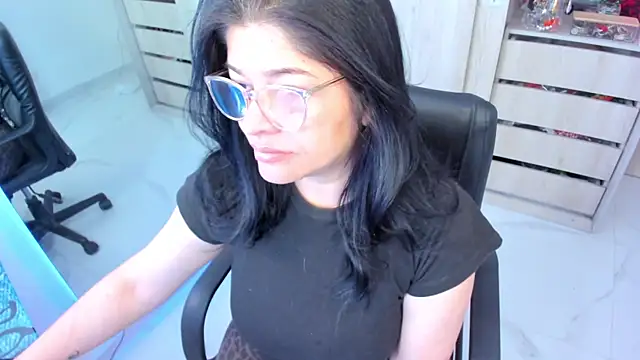 Snapshot of BellaFlaming chatting on 06-25-26, 12:09 BellaFlaming online show from 06-25-26, 12:09