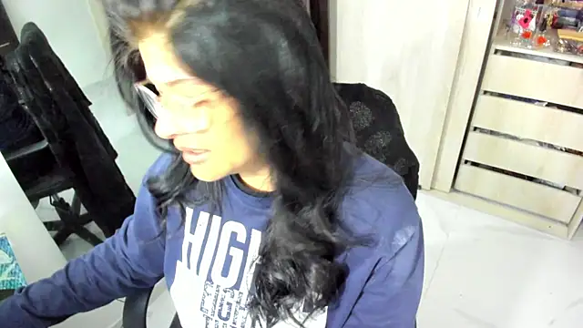 Snapshot of BellaFlaming chatting on 07-07-26, 11:03 BellaFlaming online show from 07-07-26, 11:03