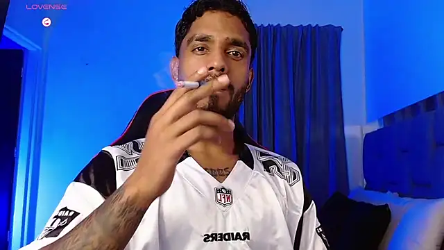 Snapshot of Christian_thor chatting on 02-06-26, 04:17 Christian thor online show from 02-06-26, 04:17