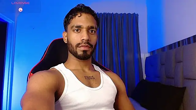 Snapshot of Christian_thor chatting on 02-23-26, 04:21 Christian thor online show from 02-23-26, 04:21